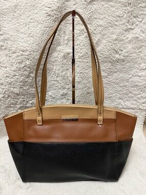 Y2K Relic by Fossil-Three-Tone Leather Shoulder Tote - Black, Brown & Tan